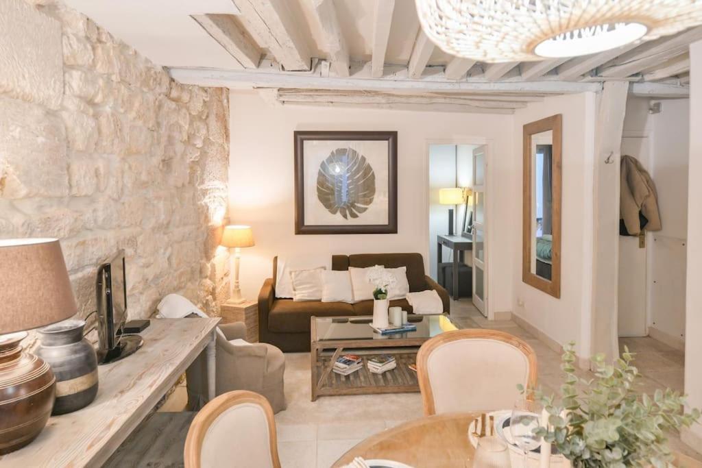 Cosy Appartement En Plein Marais Paris Exterior photo